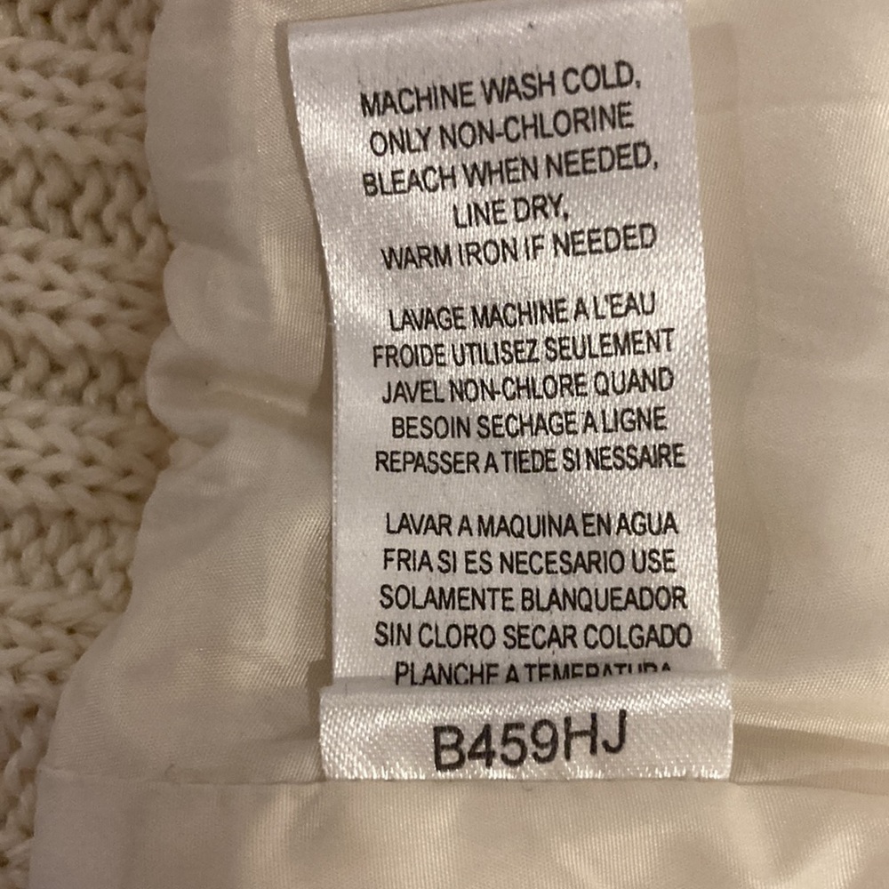 BCBG MaxAzria Snow Jacket; Size XXS - Picture 7 of 9